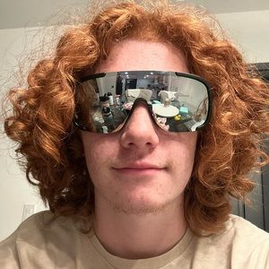 Meet your Posher, Aaron